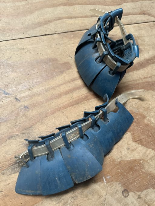 Pony/Cob petal over reach boots blue