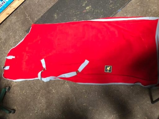 6’9” Derby house fleece red