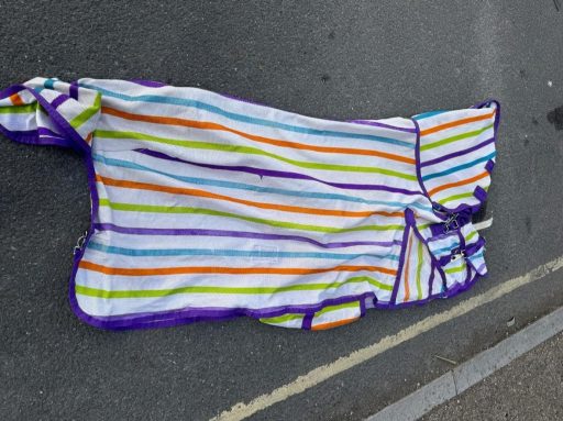 5’3” fly rug combo with belly - Image 2