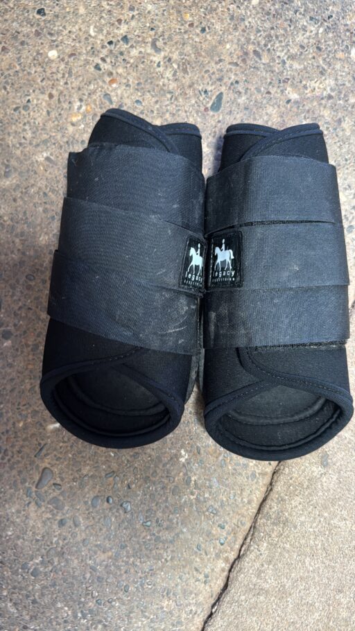 Legacy brushing boots pair size 2