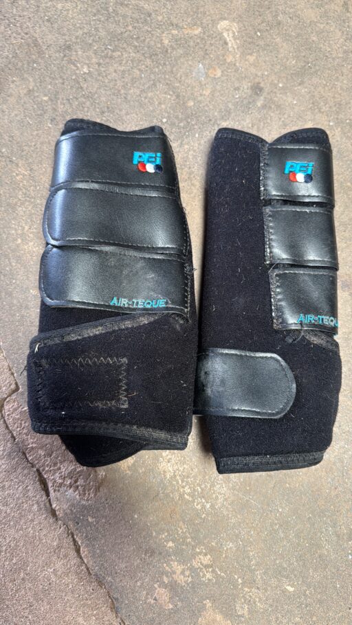 Premier equine air-teque wraps pair size M